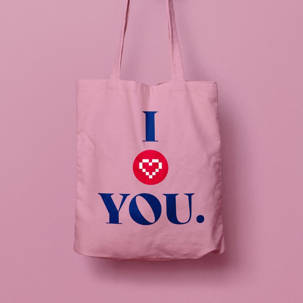 amorana-we-love-toys-bag